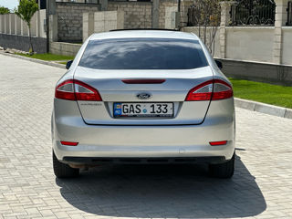 Ford Mondeo foto 4