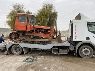 Demolari mecanizate , exavatoare pentru demolari.Terasament. excavări. transport basculante. foto 3