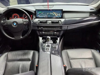 BMW 5 Series foto 7