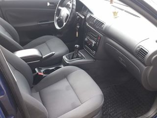 Volkswagen Passat foto 8