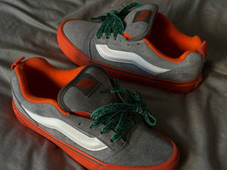 Vans KNU Skool Grey/Orange Unisex foto 2