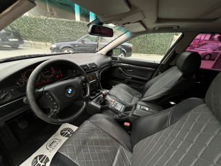 BMW 5 Series foto 7