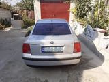 Volkswagen Passat foto 4