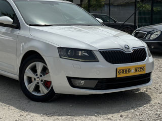 Skoda Octavia foto 1