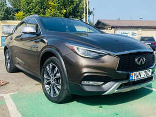 Infiniti QX30