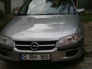 Opel Omega foto 1