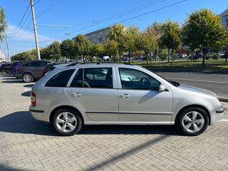 Skoda Fabia foto 4