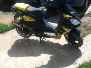 Aprilia Rallox foto 2