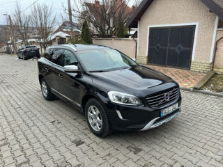 Volvo XC60 foto 2