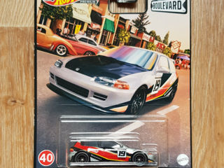 Hot Wheels Premium Boulevard