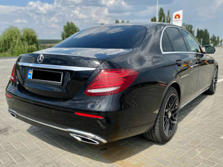 Mercedes E-Class foto 8