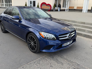 Mercedes C-Class foto 1