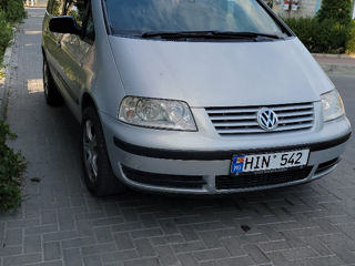 Volkswagen Sharan foto 1