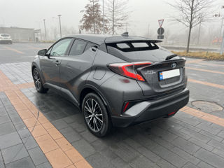 Toyota C-HR foto 4