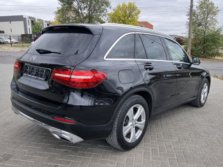 Mercedes GLC foto 4