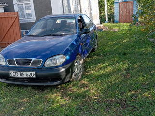 Daewoo Lanos foto 2