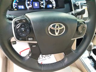 Toyota Camry foto 10