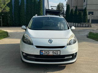 Renault Grand Scenic foto 1