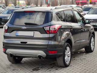 Ford Kuga foto 3