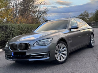 BMW 7 Series foto 2