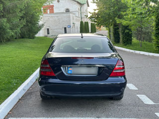 Mercedes E-Class foto 4