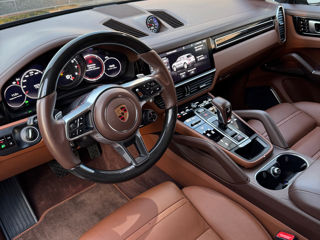 Porsche Cayenne foto 8