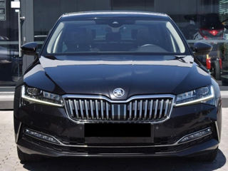 Skoda Superb foto 2