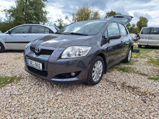 Toyota Auris foto 1