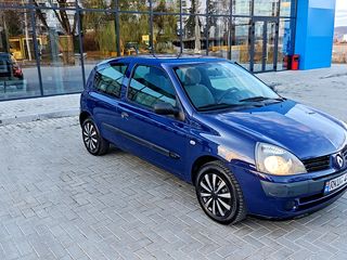 Renault Clio foto 5