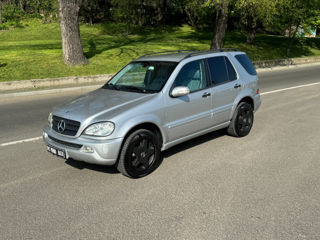 Mercedes M-Class