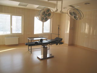 Linoleum omogen,eterogen,comercial,industrial,antibacterial,electroconductiv,medical,sport,lvt foto 11