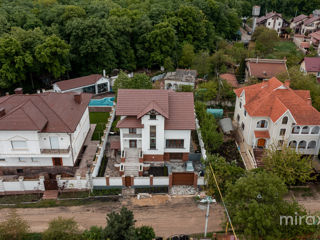 Se vinde casă amplasată pe str. Prieteniei, Dumbrava, Chișinău foto 9