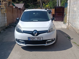 Renault Grand Scenic foto 8