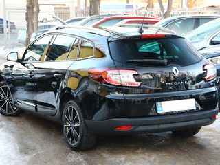 Renault Megane foto 2