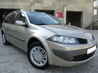 Renault Megane foto 1