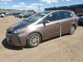 Toyota Prius v