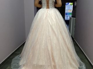 Продаю эксклюзивное свадебное платье foto 2