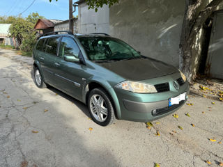 Renault Megane foto 2