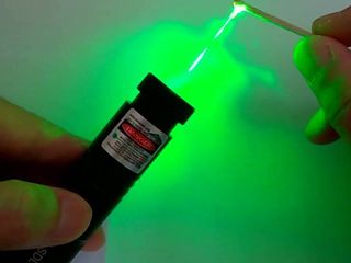 Качественный мощный лазер с зеленым лучем! foto 2