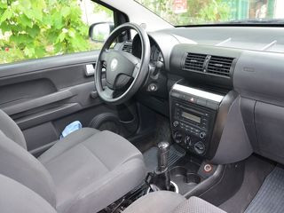 Volkswagen Fox foto 4