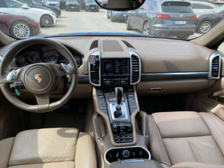 Porsche Cayenne foto 9