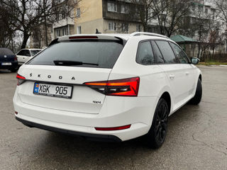 Skoda Superb foto 4