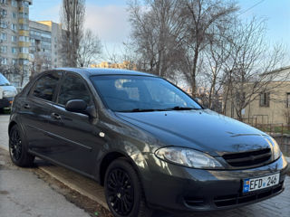 Chevrolet Lacetti foto 2