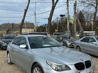 BMW 5 Series foto 3