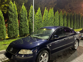 Volkswagen Passat foto 1