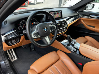 BMW 5 Series foto 11