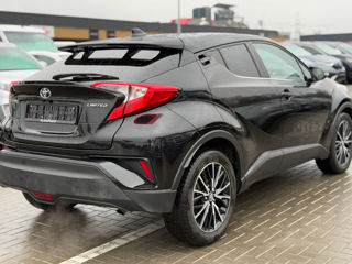 Toyota C-HR foto 3