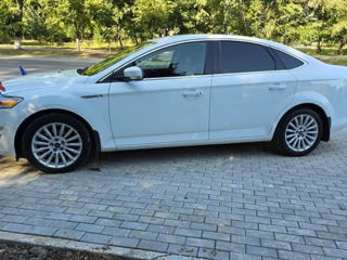 Ford Mondeo foto 9