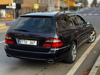 Mercedes E-Class foto 14