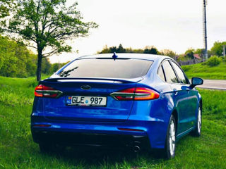 Ford Fusion foto 4